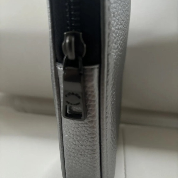 NWT Coach Aden Crossbody In Signature Canvas CO917 Metallic Silver - Picture 7 of 8